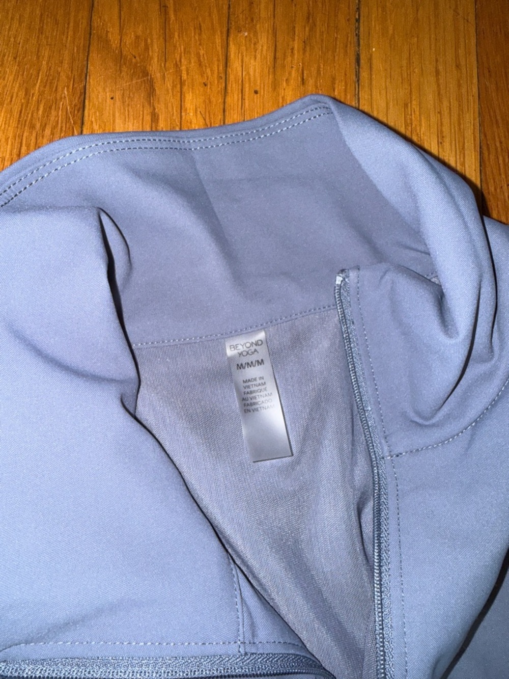 Beyond Yoga status pocket sleeve Slate Blue Zip-Front Bomber cropped Jacket M - Picture 3 of 7